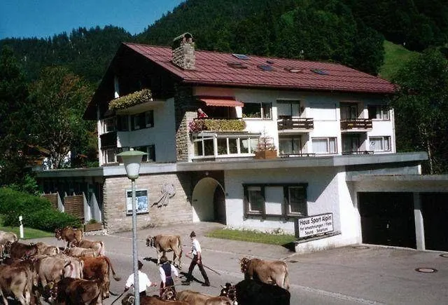 Sport-Alpin-Wohnung-9 オーベルストドルフ ドイツ